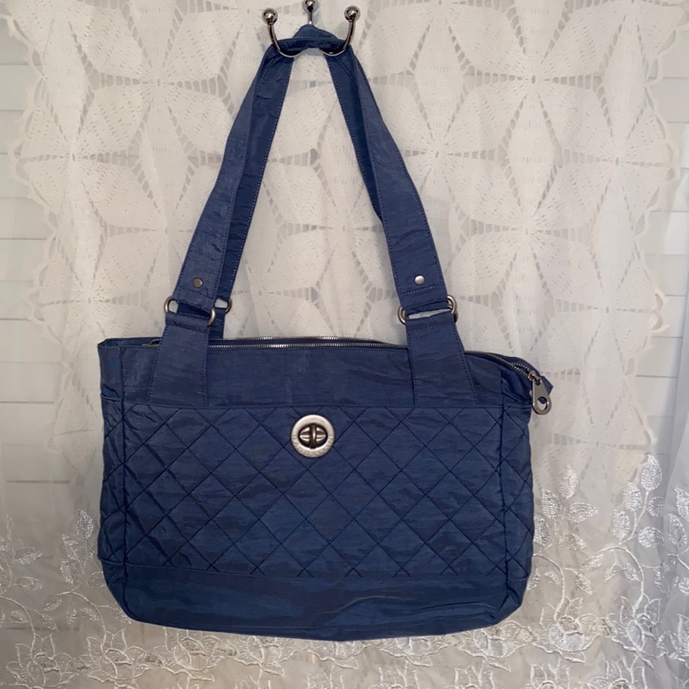 Baggallini Quilted Shoulder Tote Bag in Blue